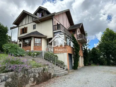 Casa com 5 Quartos à venda, 362m² no Jardim Primavera, Campos do Jordão
