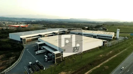 Galpão/Depósito/Armazém para alugar, 2937m² no Penedo, Itatiaia
