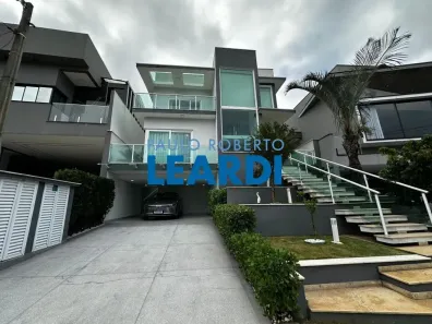 Casa de Condomínio com 4 Quartos para alugar, 289m² no Residencial Real Park, Arujá