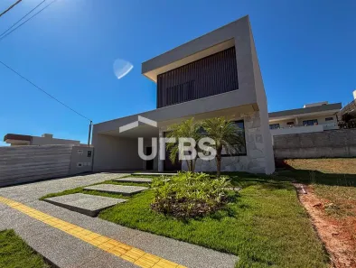 Casa de Condomínio com 3 Quartos à venda, 199m² no Jardins Capri, Senador Canedo