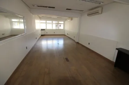 Sala Comercial à venda, 73m² no Petrópolis, Porto Alegre