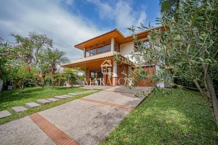 Casa com 3 Quartos à venda, 230m² no Mato Queimado, Gramado