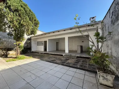 Casa com 3 Quartos à venda, 249m² no Guanabara, Joinville