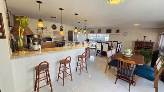 Apartamento com 4 Quartos à venda, 267m² no Vila Embaré, Valinhos