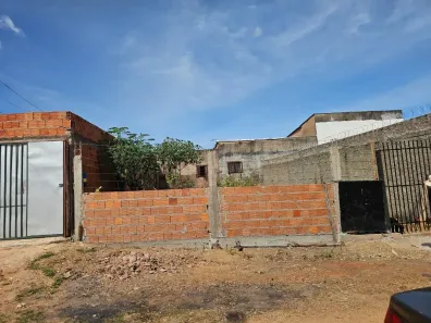 Lote/Terreno com 1 Quarto à venda, 200m² no Arapoanga, Brasília