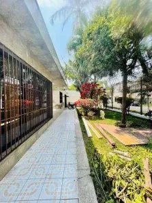 Casa com 4 Quartos para alugar, 576m² no Alto da Lapa, São Paulo