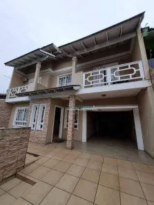 Sobrado com 4 Quartos à venda, 308m² no Parque da Matriz, Cachoeirinha