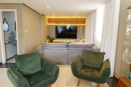 Casa com 4 Quartos à venda, 384m² no Santa Cruz Industrial, Contagem
