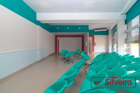 Ponto Comercial à venda, 500m² no Passo da Areia, Porto Alegre