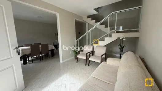 Casa com 9 Quartos à venda, 222m² no Cachoeira do Bom Jesus, Florianópolis