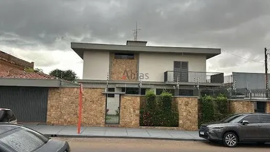 Sobrado com 6 Quartos para alugar, 696m² no Centro, São Carlos