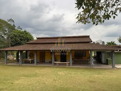 Fazenda/Sítio com 3 Quartos à venda, 300m² no Boa Vista, Mogi das Cruzes