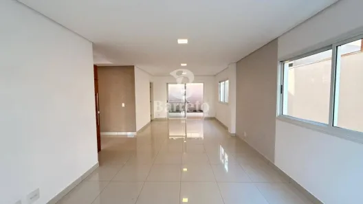 Casa de Condomínio com 4 Quartos para alugar, 218m² no Esperança, Londrina