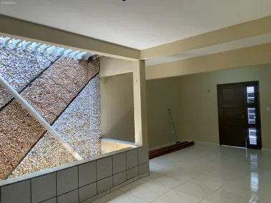 Casa com 3 Quartos à venda, 240m² no Vila Velha, Fortaleza