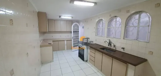Sobrado com 2 Quartos para alugar, 185m² no Cidade dos Bandeirantes, São Paulo
