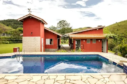 Fazenda/Sítio com 3 Quartos à venda, 200m² no Vila Industrial, São José dos Campos