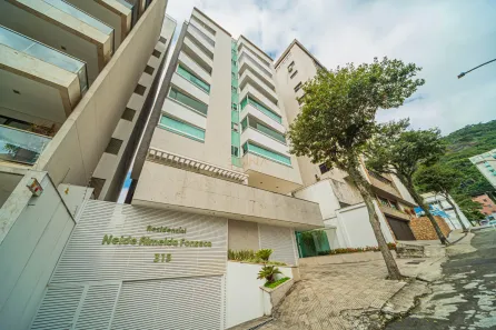 Cobertura com 4 Quartos à venda, 450m² no Santa Helena, Juiz de Fora