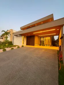 Casa com 4 Quartos à venda, 308m² no Jardins Itália, Goiânia