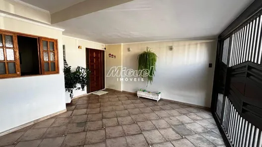 Casa com 3 Quartos à venda, 176m² no Jardim Petrópolis, Piracicaba