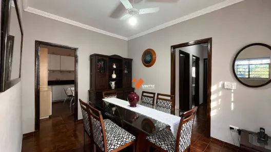 Casa com 4 Quartos à venda, 204m² no Jardim Estoril, Presidente Prudente
