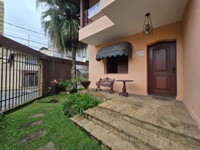 Casa com 5 Quartos à venda, 608m² no São Mateus, Juiz de Fora