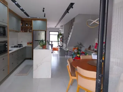 Casa de Condomínio com 3 Quartos à venda, 122m² no Hípica, Porto Alegre