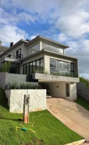 Casa de Condomínio com 3 Quartos à venda, 270m² no Centro, Camboriú