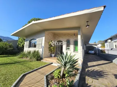 Casa com 3 Quartos à venda, 196m² no São Jorge, Novo Hamburgo