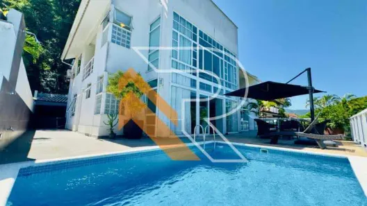 Casa de Condomínio com 4 Quartos à venda, 255m² no Itaipu, Niterói