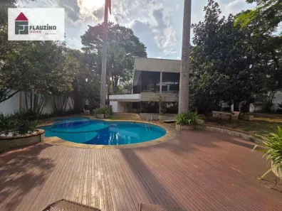 Sobrado com 5 Quartos à venda, 800m² no Santo Amaro, São Paulo