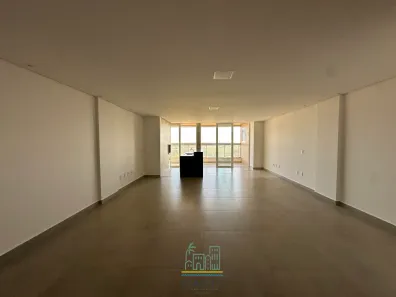 Apartamento com 4 Quartos à venda, 217m² no Residencial Amazonas, Franca