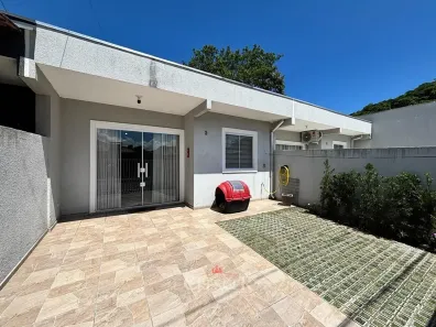 Casa com 2 Quartos à venda, 50m² no Bom Retiro, Matinhos