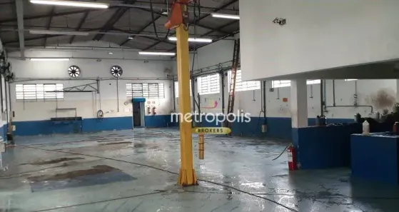 Galpão/Depósito/Armazém à venda, 690m² no Vila Valparaíso, Santo André