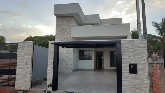 Casa com 3 Quartos à venda, 132m² no Jardim Andrade, Maringá