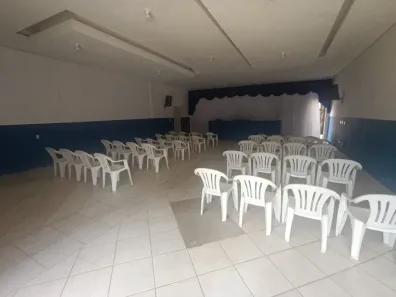 Ponto Comercial à venda, 330m² no Vila Santana, Goiânia