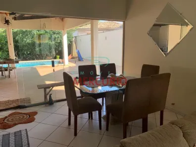 Casa de Condomínio com 3 Quartos à venda, 230m² no Residencial Vale Florido, Piratininga