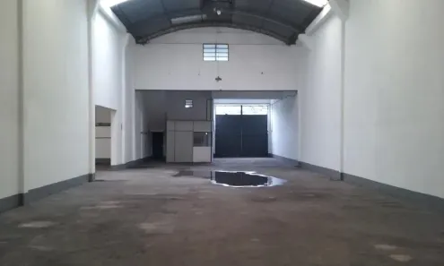 Galpão/Depósito/Armazém para alugar, 600m² no Penha, Rio de Janeiro