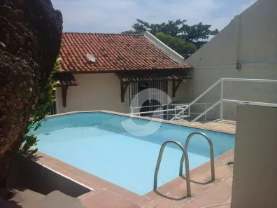 Casa com 4 Quartos à venda, 280m² no São Francisco, Niterói