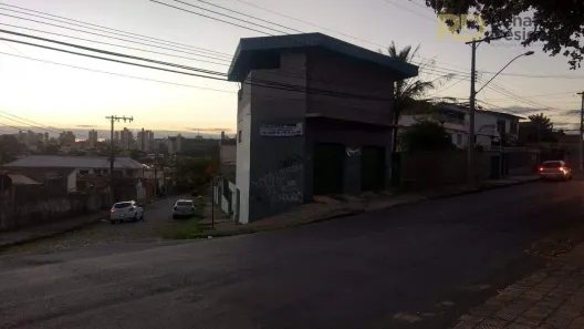 Casa com 2 Quartos à venda, 517m² no Esplanada, Belo Horizonte