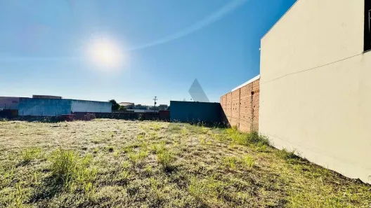 Lote/Terreno à venda, 300m² no Jardim Mesquita, Itapetininga
