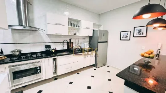 Sobrado com 3 Quartos à venda, 186m² no Loteamento Villa Branca, Jacareí
