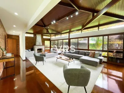 Casa de Condomínio com 5 Quartos à venda, 258m² no Parque do Imbui, Teresópolis
