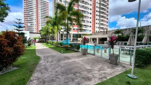 Apartamento com 2 Quartos para alugar, 72m² no Presidente Kennedy, Fortaleza