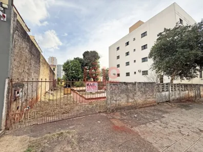 Lote/Terreno à venda, 600m² no Zona 07, Maringá