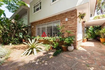 Casa com 5 Quartos à venda, 300m² no Jardim Luzitânia, São Paulo