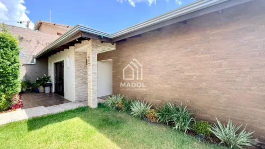Casa com 5 Quartos à venda, 300m² no Centro, Ponta Grossa