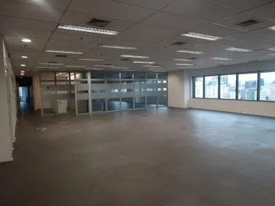 Sala Comercial para alugar, 242m² no Vila Nova Conceição, São Paulo