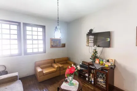 Casa com 3 Quartos à venda, 122m² no São Pedro, Belo Horizonte