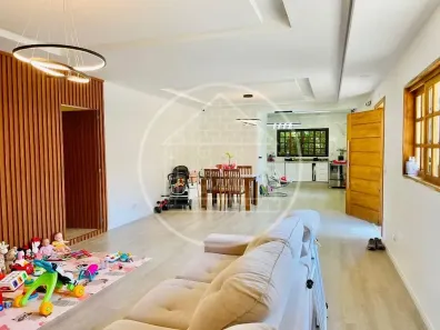 Fazenda/Sítio com 6 Quartos à venda, 880m² no Parelheiros, São Paulo