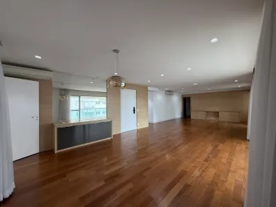 Apartamento com 3 Quartos para alugar, 235m² no Alphaville Centro Industrial e Empresarial/Alphaville., Barueri